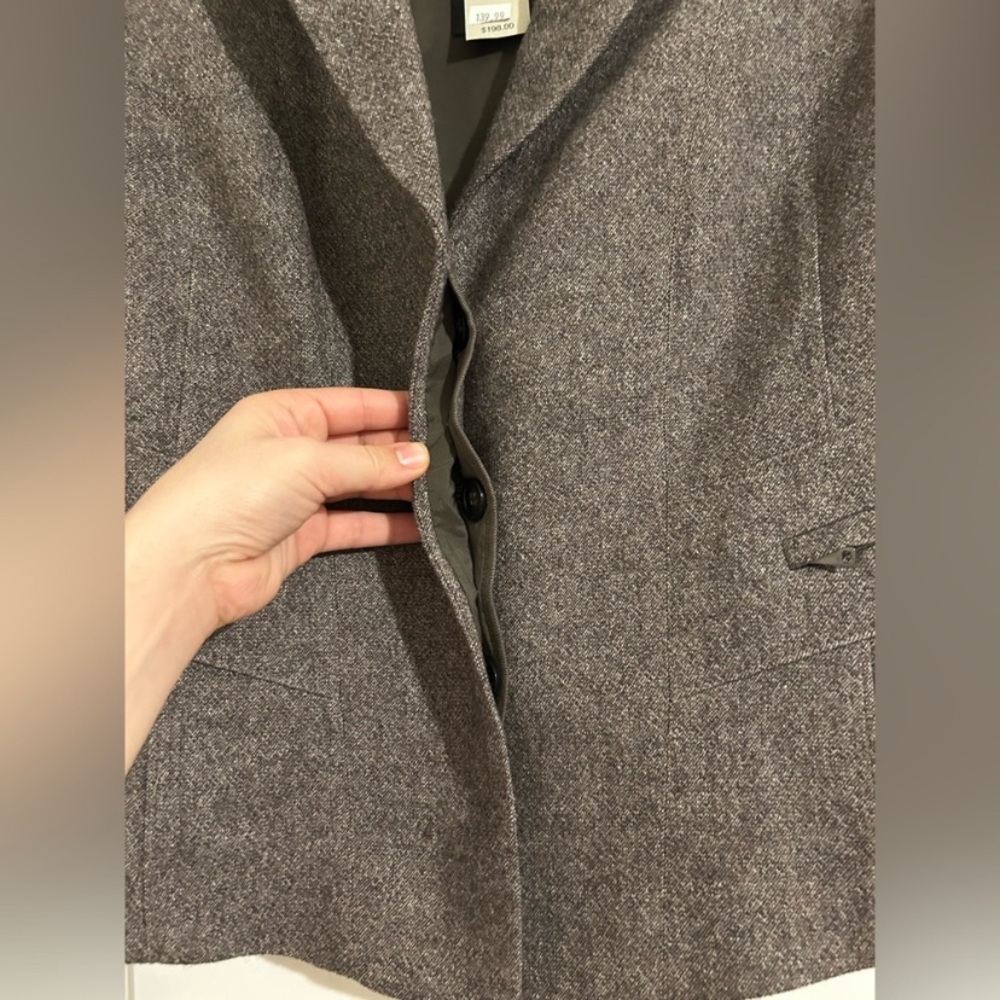 NWT Ann Taylor Textured Brown Blazer Wool Rayon Blend
Button Front Blazer Sz 8 - Picture 5 of 12